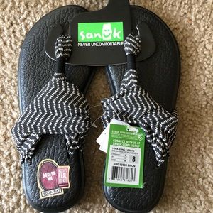 Size 8 Sanuk